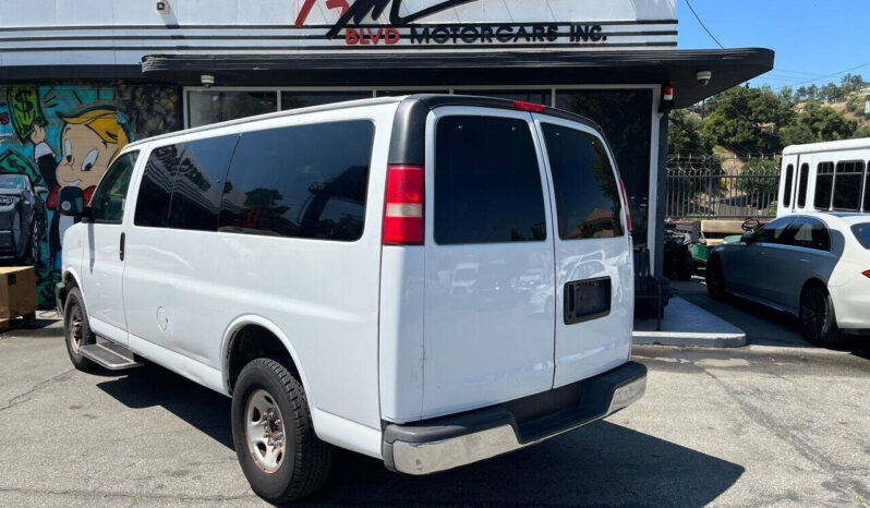 
								GMC Savana 2006 full									