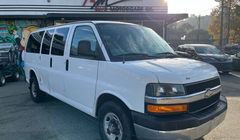 
								Chevrolet Express 2011 full									