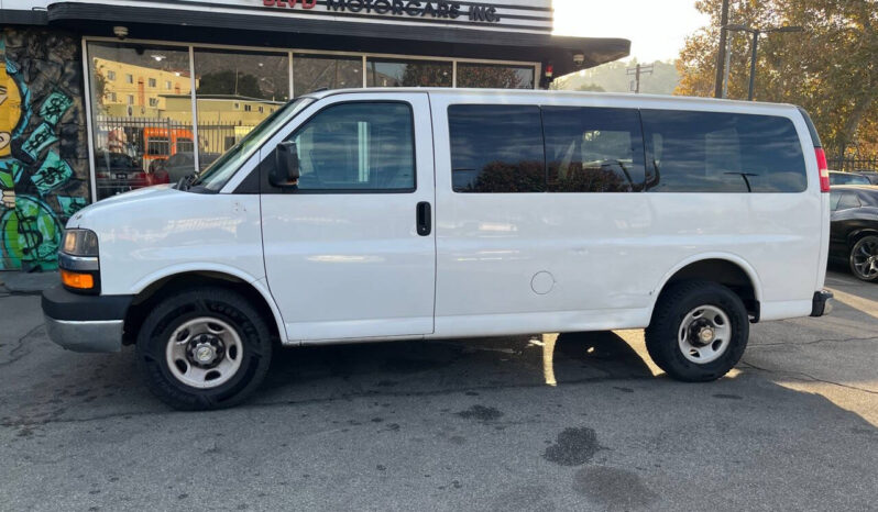 
								Chevrolet Express 2011 full									