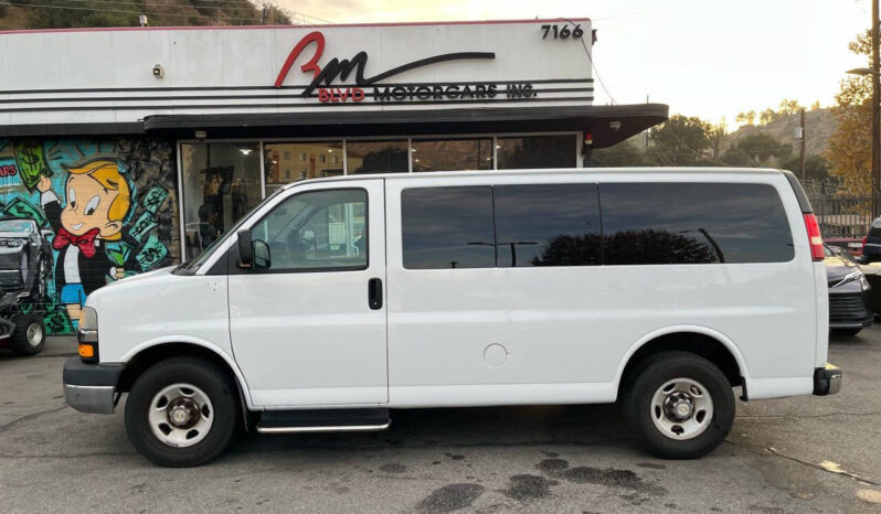 
								Chevrolet Express 2011 full									