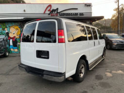 
										Chevrolet Express 2011 full									