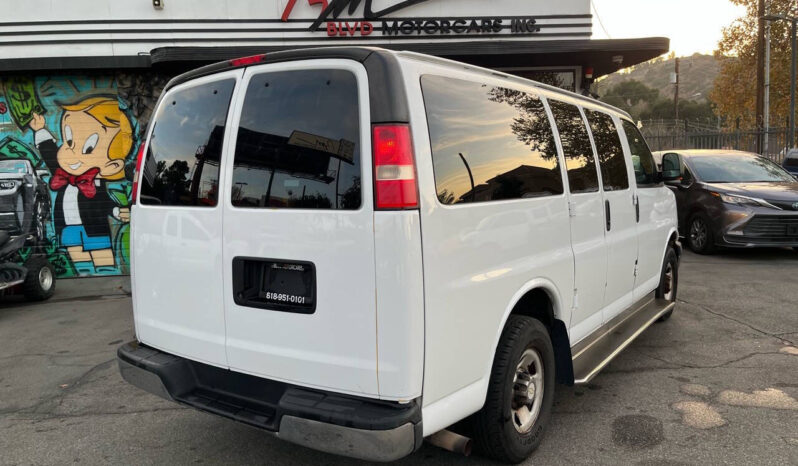 
								Chevrolet Express 2011 full									