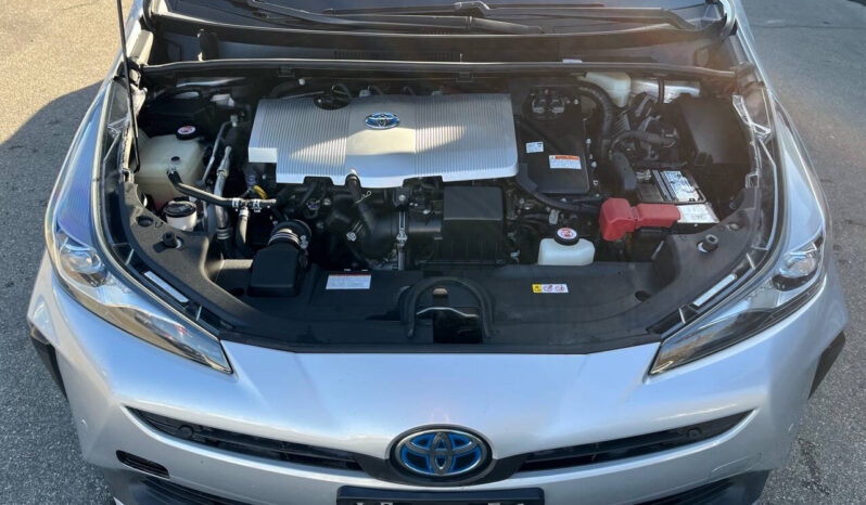 
								Toyota Prius 2020 full									