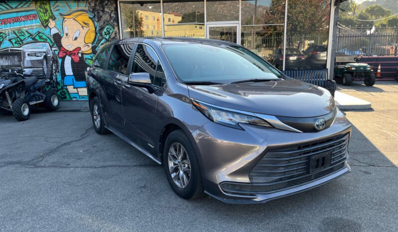 
								Toyota Sienna 2021 full									